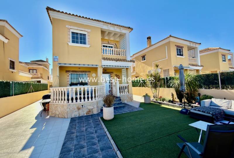 Villa - Sale - El Raso - El Raso