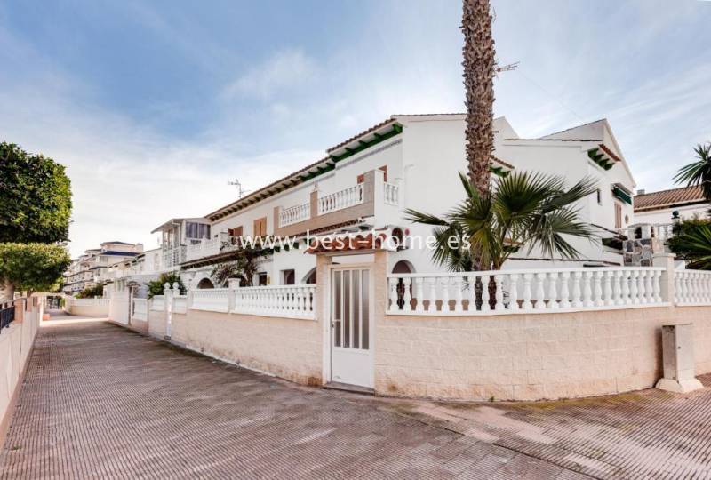 Villa - Sale - La Mata - La Mata