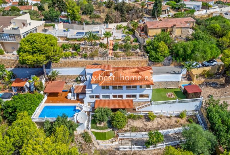 Villa - Sale - La Nucia - La Nucia