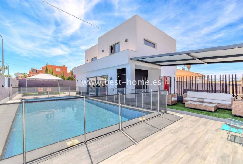 Villa - Sale - La Siesta - La Siesta