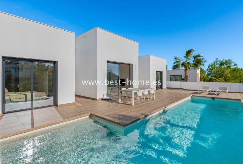 Villa - Sale - Las Colinas Golf - Las Colinas Golf