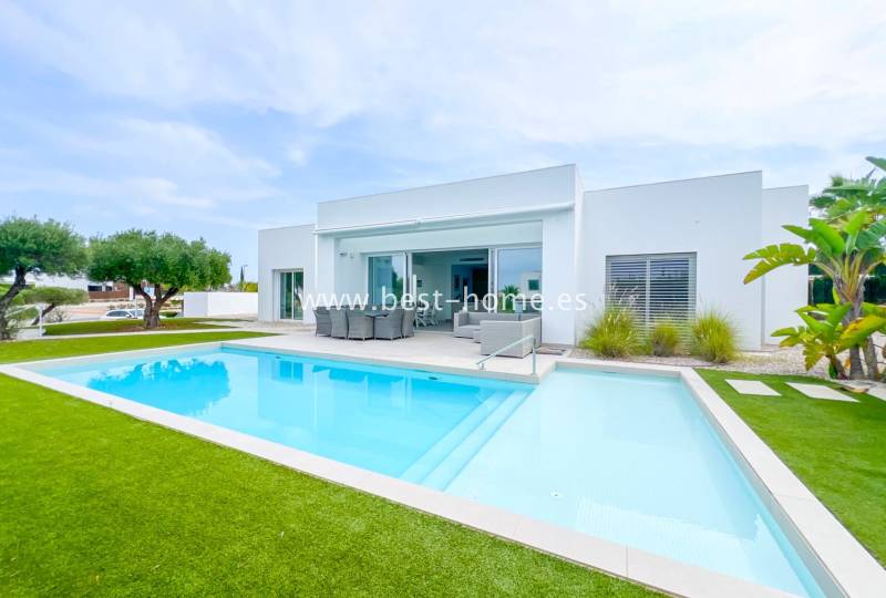 Villa - Sale - Las Colinas Golf - Las Colinas Golf