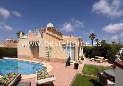 Villa - Sale - Los Altos - BH251117