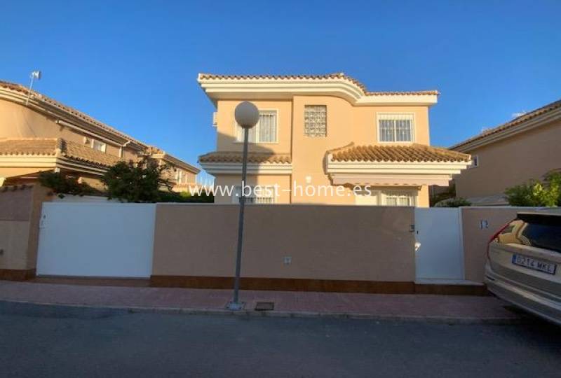 Villa - Sale - Los Altos - Los Altos