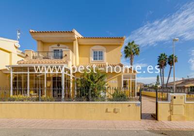 Villa - Sale - Playa Flamenca - BH1601610