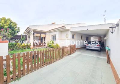 Villa - Sale - Torrevieja - BH1161144