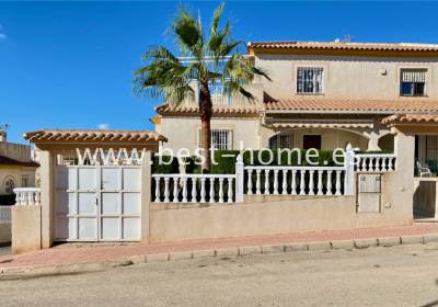Villa - Sale - Torrevieja - BH55863