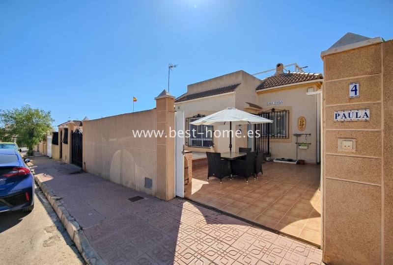 Villa - Sale - Torrevieja - Torrevieja