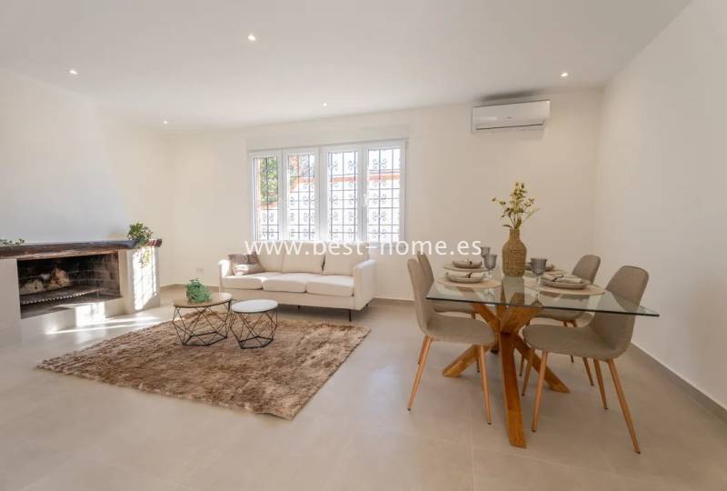 Villa - Sale - Torrevieja - Torrevieja