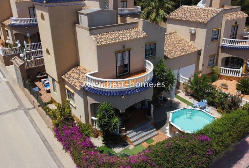 Villa - Sale - Villamartin - Villamartin