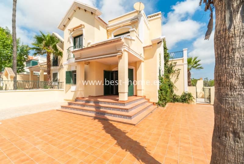 Villa - Sale - Villamartin - Villamartin