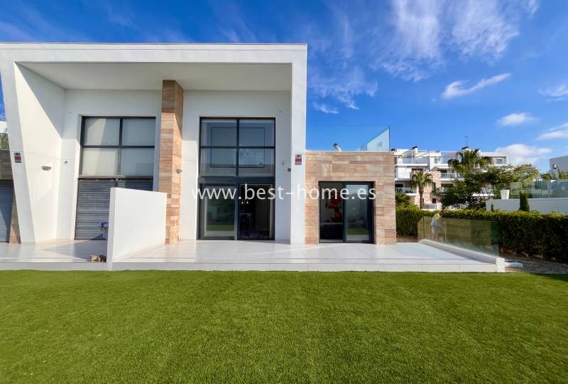 Villa - Sale - Villamartin - Villamartin