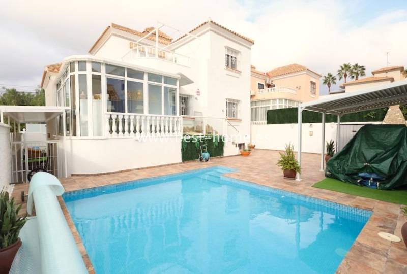 Villa - Sale - Villamartin - Villamartin